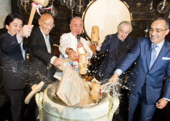Robert De Niro marks opening of Nobu Doha