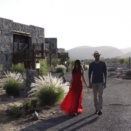 Alila Jabal Akhdar in the Hajar mountains of Oman caters to intimate weddings of up to 160 guests