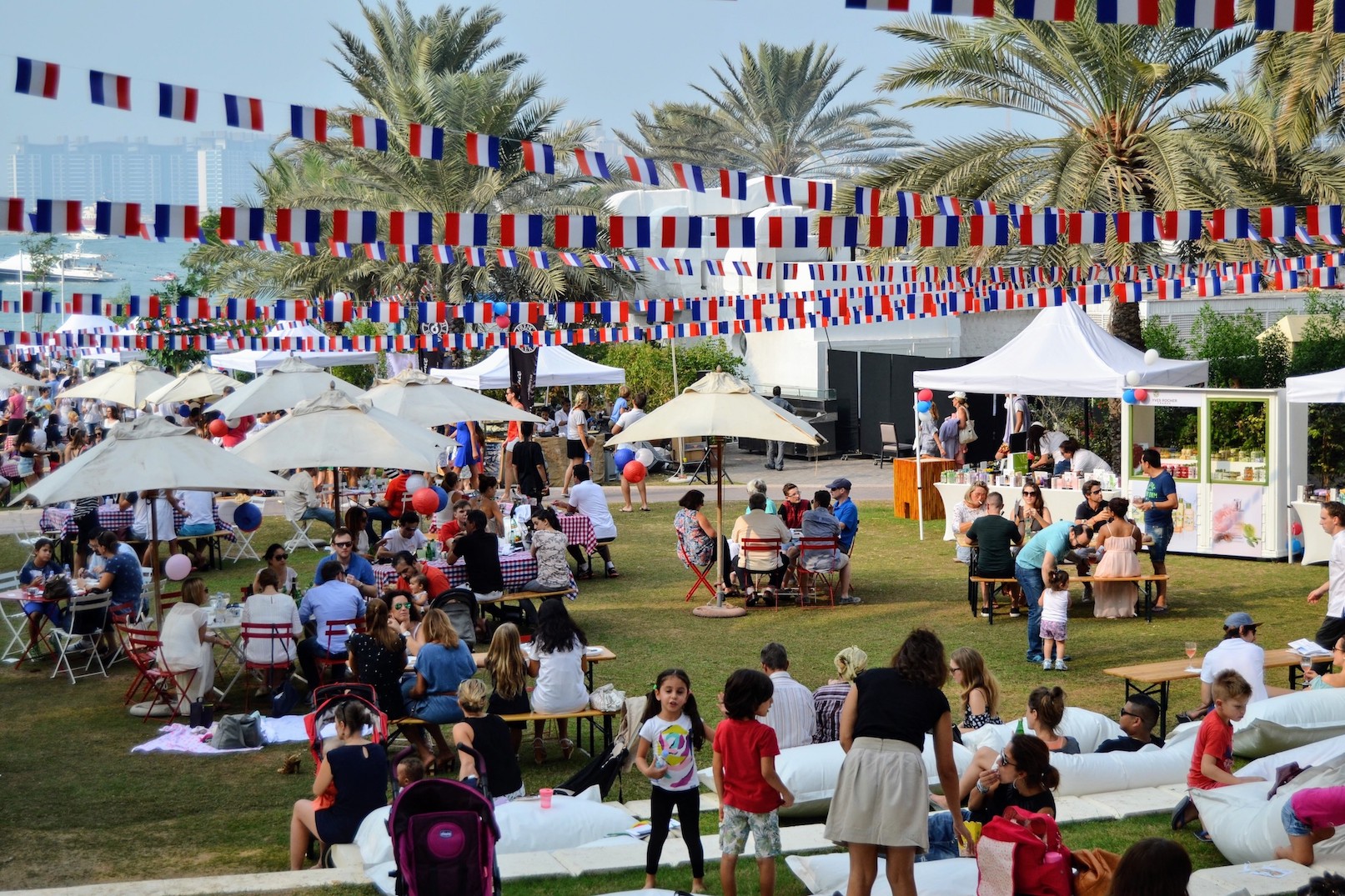 In Pictures: Apéritif à la Française