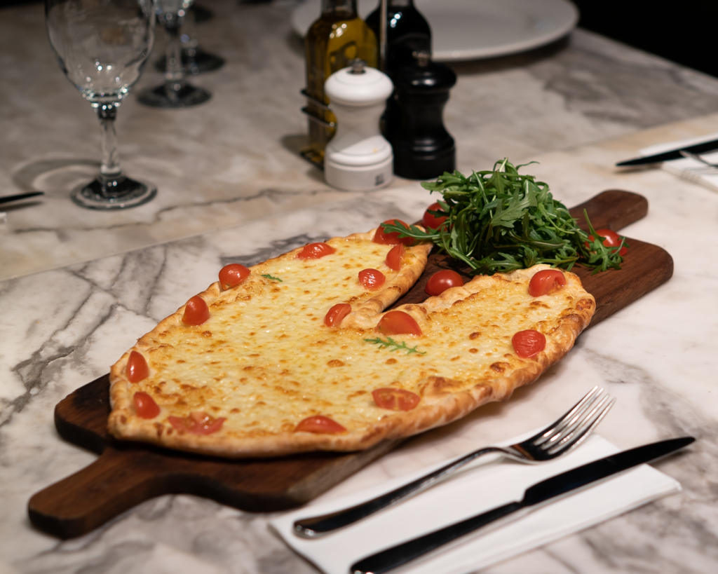 Valentines pide at Gunaydin Dubai_Dhs95