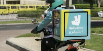 Deliveroo to hand riders up to £10,000 in potential future float