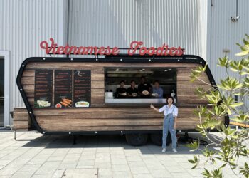 VIETNAMESE FOODIES LAUNCHES FOOD TRUCK CONCEPT