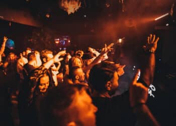 SKYLINE FRIDAY WITH ALLE FARBEN ON FRIDAY 5 MAY