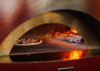 ONE LIFE KITCHEN & CAFE IN JVC INTRODUCES IRRESISTIBLE PIZZA OFFER: BUY ONE GET ONE ON ALL PIZZAS EVERY WEEKEND