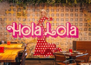 HOLA LOLA: A SERIES OF CLASSIC LOLA BRUNCHES WITH A PINK TWIST