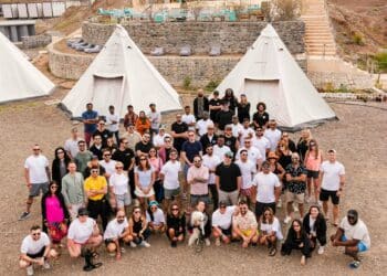 BRUICHLADDICH DISTILLERY COMPANY PRESENTS THE ISLAY RETREAT