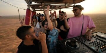 DUBAI’S ONLY HOT AIR BALLOON DJ EXPERIENCE RETURNS
