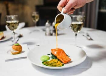 THE ULTIMATE GUIDE TO FINE DINING IN DOHA: WHERE TASTE MEETS ART