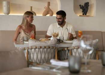 AMMOS GREEK SETS THE SCENE FOR AN UNFORGETTABLE VALENTINE’S DAY 