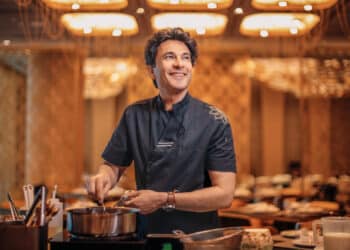 CHEF VIKAS KHANNA RETURNS TO KINARA FOR A ONE-NIGHT-ONLY ROYAL DINING EXPERIENCE THIS FEBRUARY