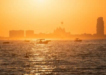 BEST LUXURY BOAT TRIPS IN DUBAI 2026: THE ULTIMATE YACHTING GUIDE