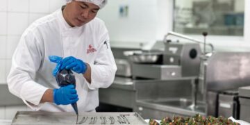 EMIRATES FLIGHT CATERING EXPANDS ITS HOSPITALITY VISION